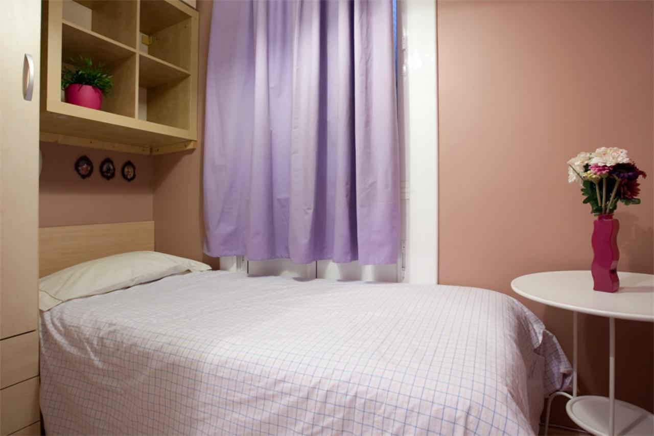 Aparteasy - Family Sant Antoni Apt. Barcelona Exterior foto